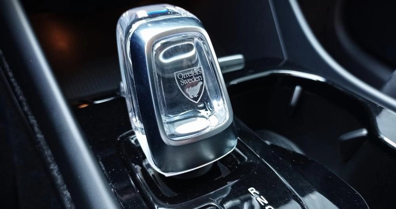 Volvo XC 40 cena 114900 przebieg: 121062, rok produkcji 2019 z Kraków małe 781